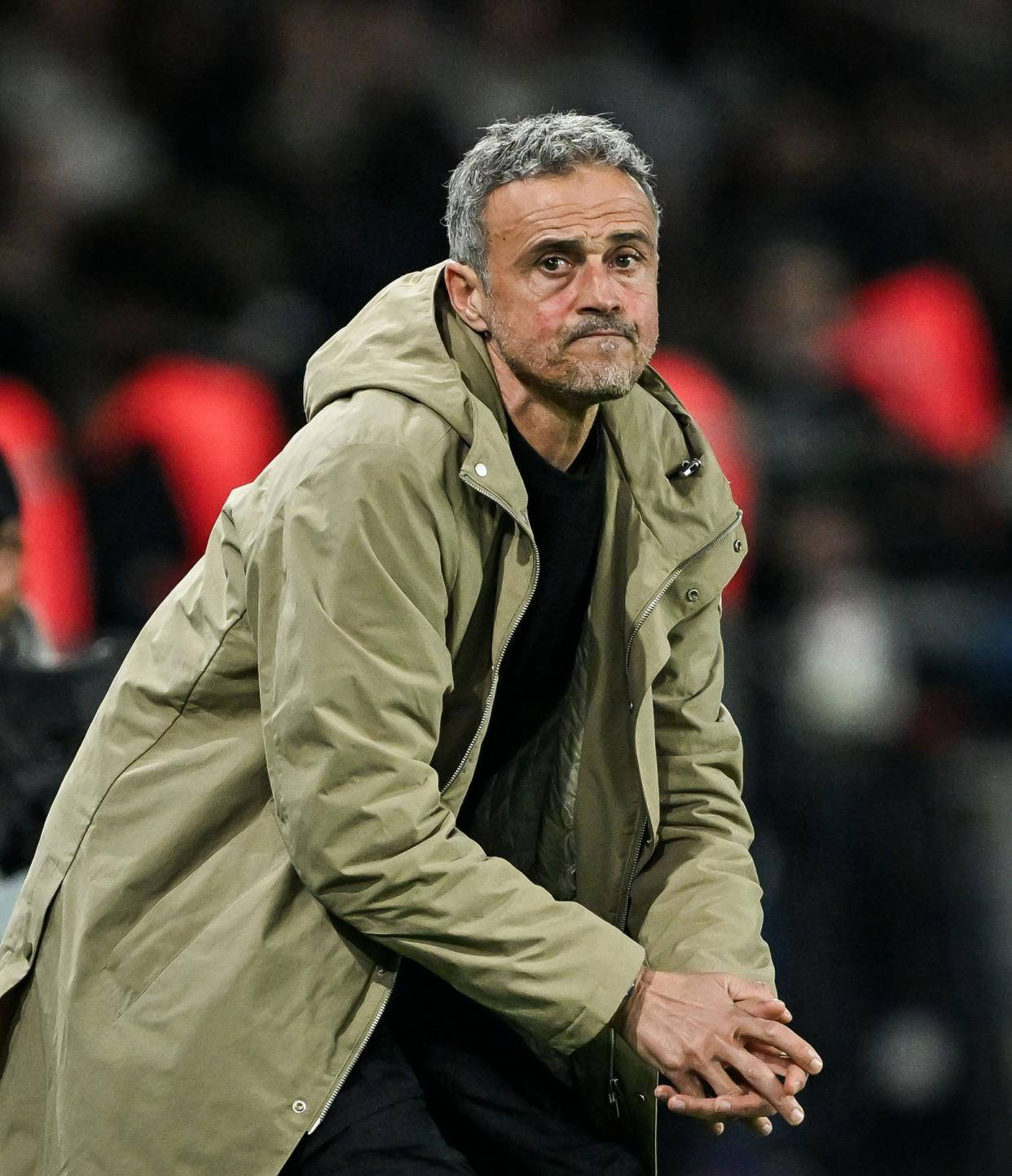 法甲爆冷！大巴黎主场1-3不敌摩纳哥，积分榜形势骤变，黑马崛起引关注